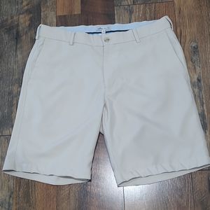 Golf Shorts by Peter Millar size 33